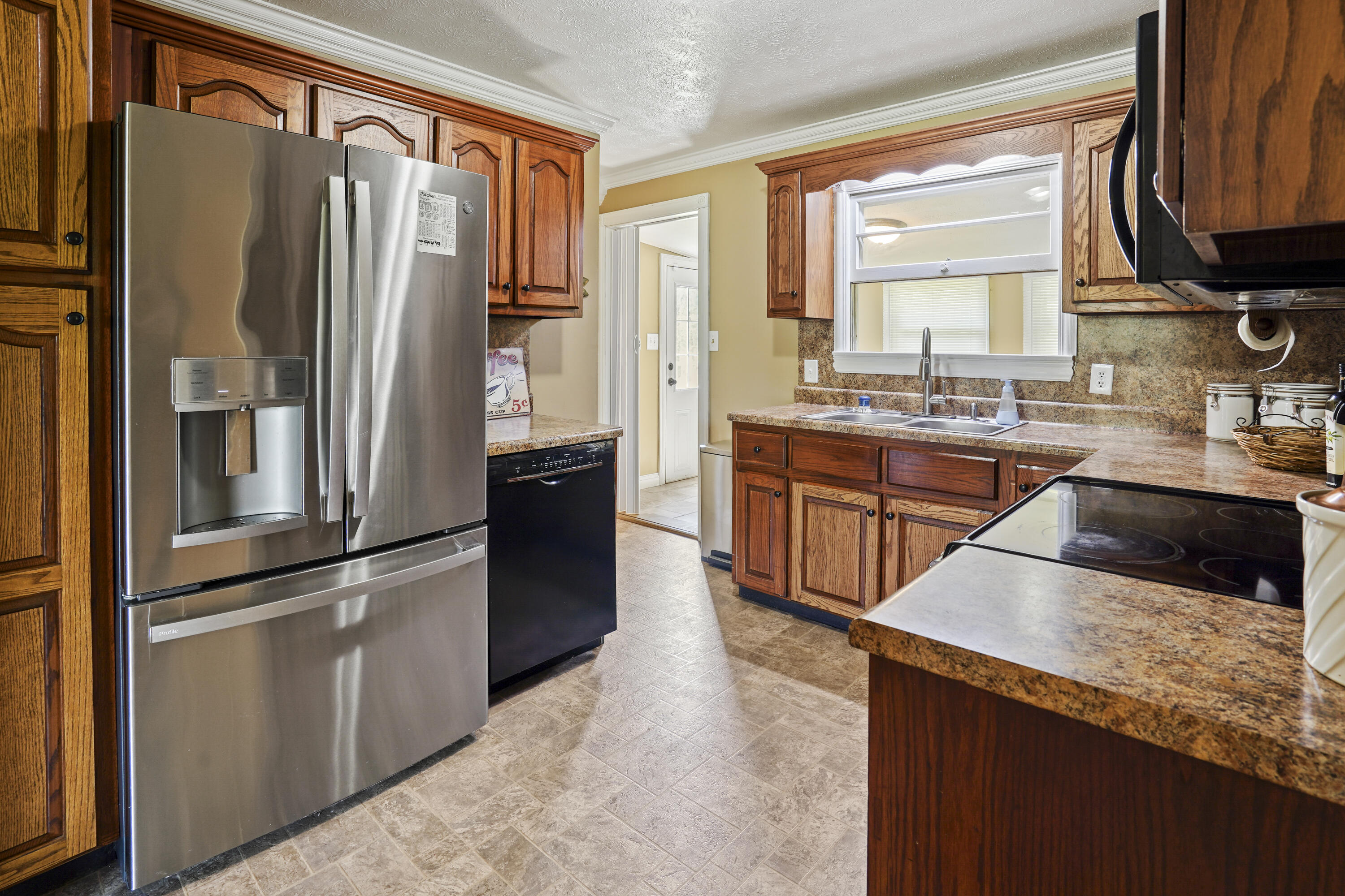 265 Raleigh Road Science Hill, KY 42553 - Photo 13 of 34 DSC01019