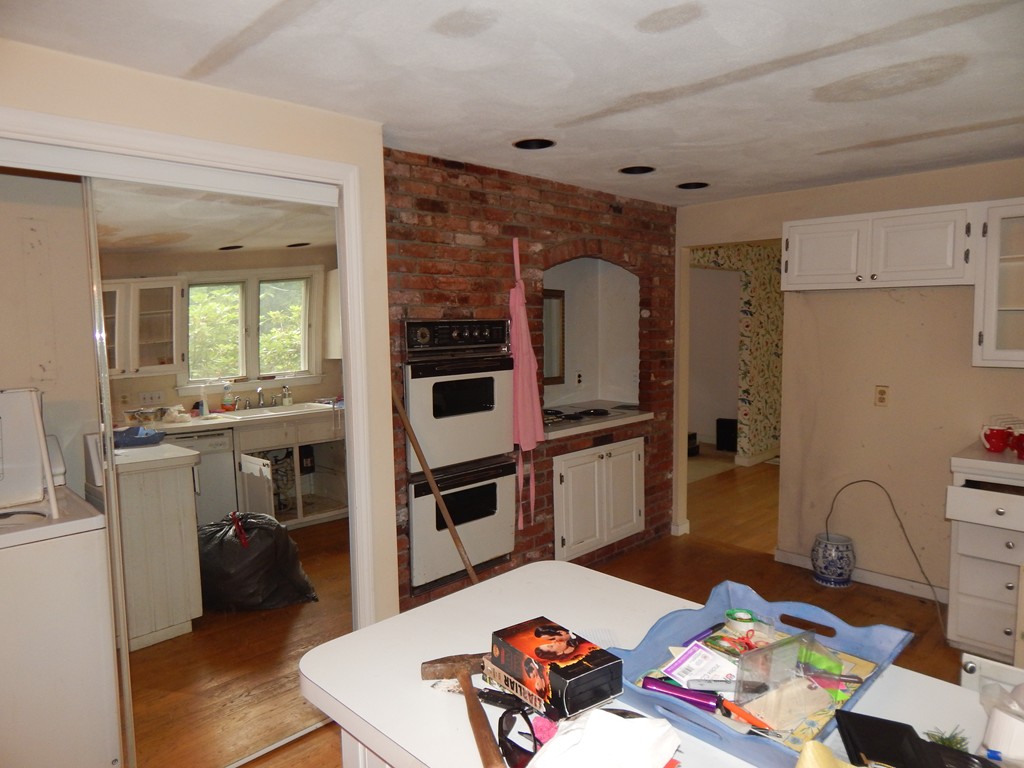 1237 Edgell Road Framingham, MA 01701 - Photo 7 of 24 Gallery Image 7