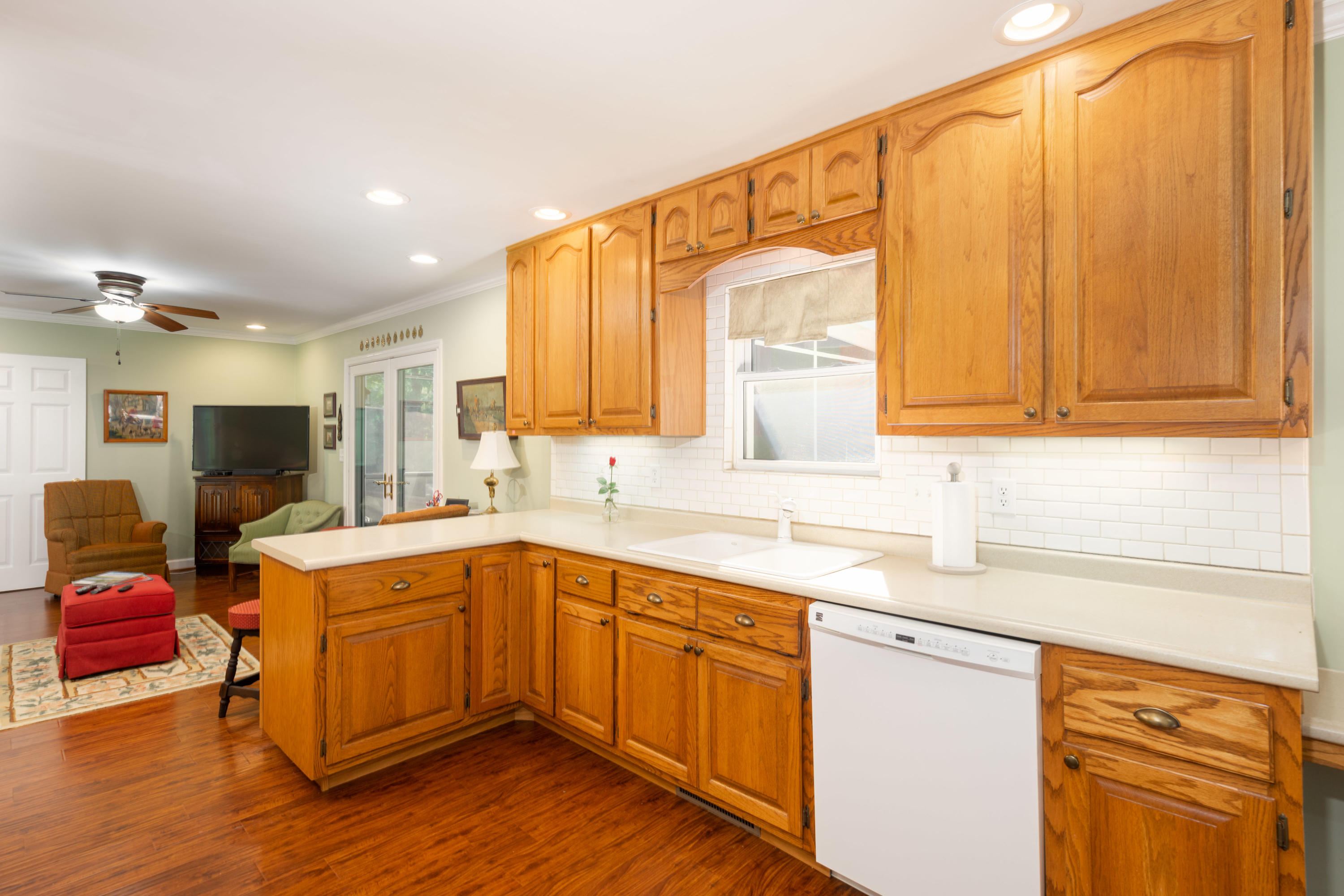 4729 North Forest Road Hixson, TN 37343 - Photo 17 of 41 Kitchen