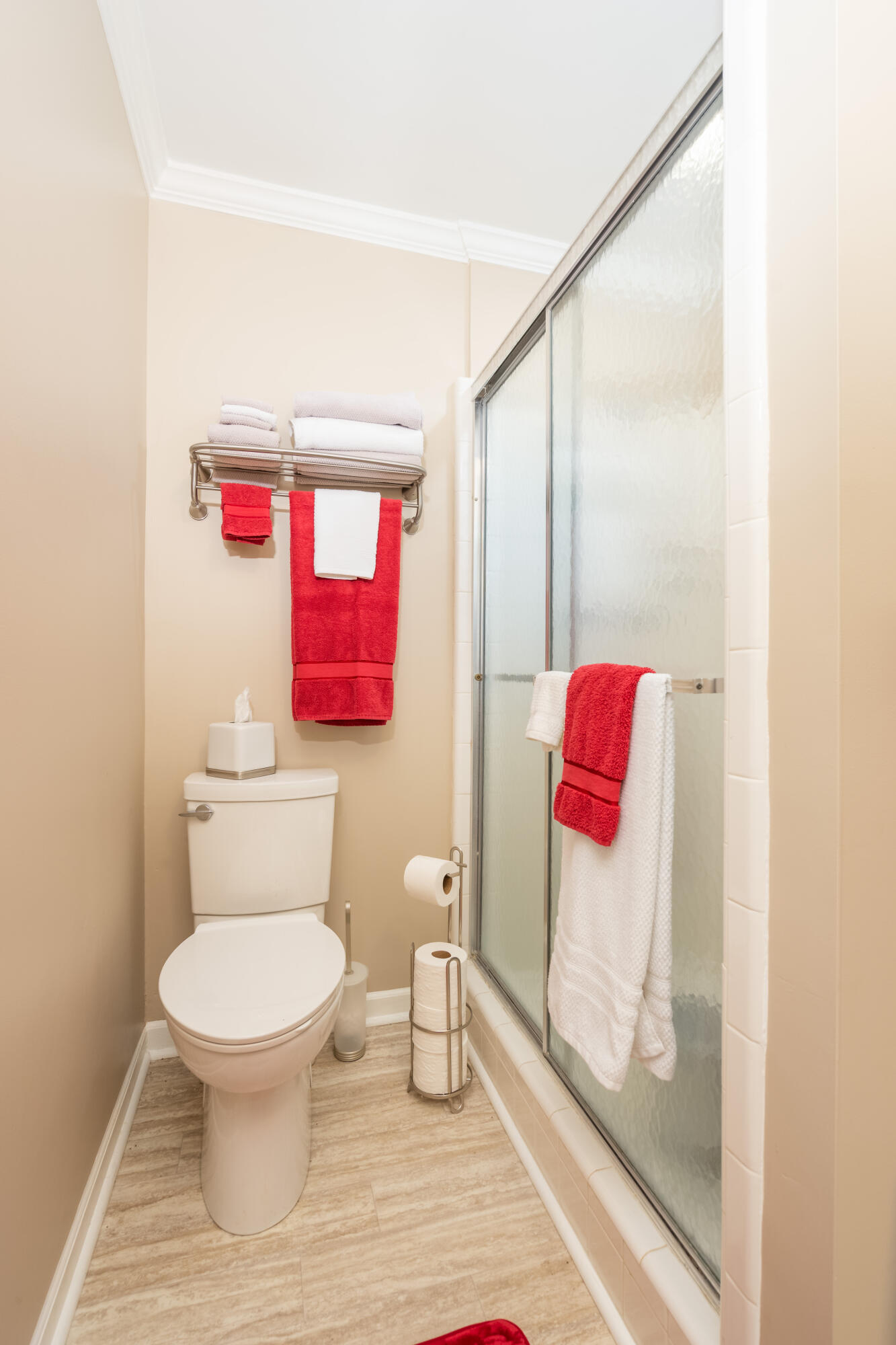 4729 North Forest Road Hixson, TN 37343 - Photo 28 of 41 Shower