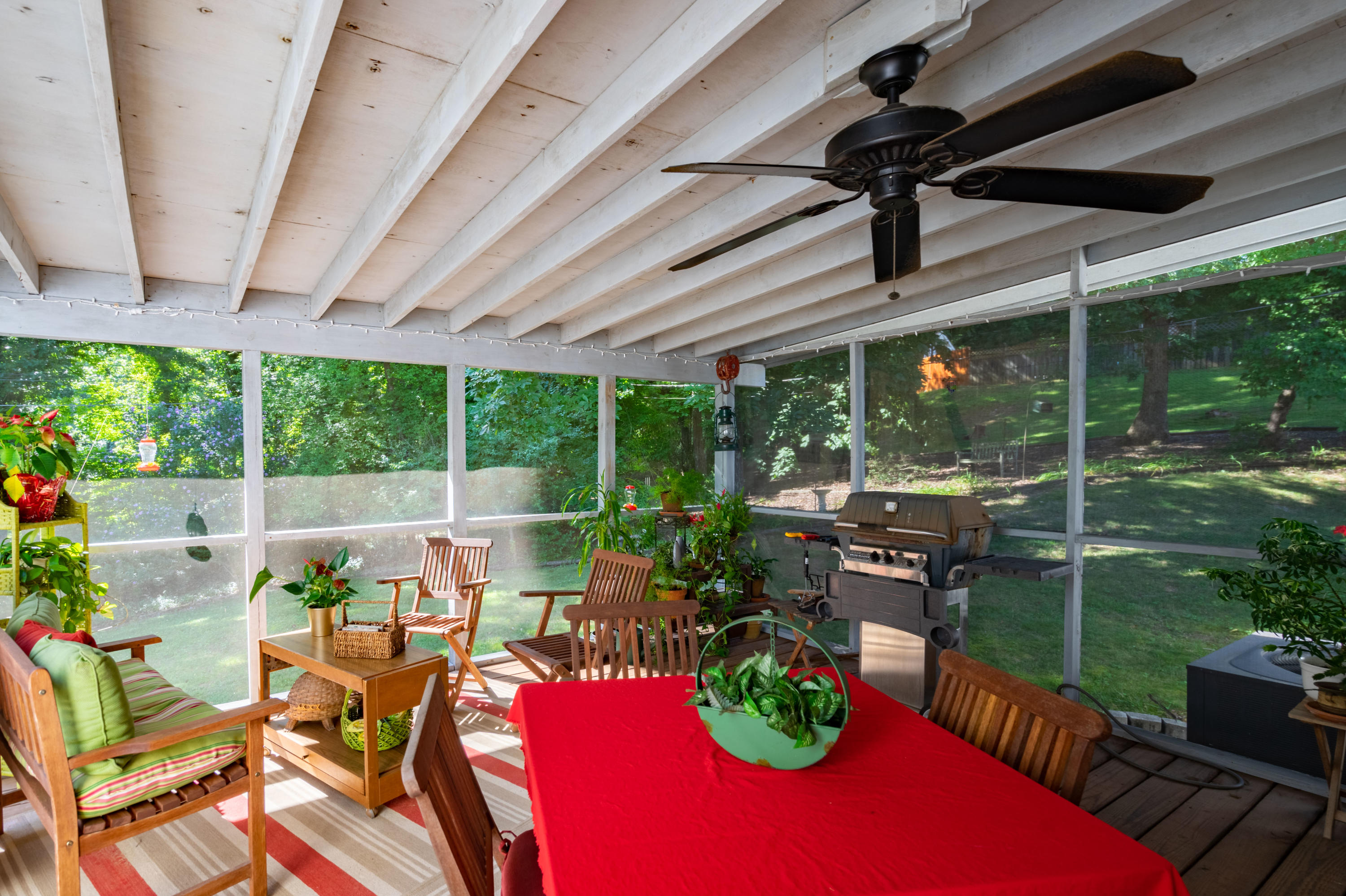 4729 North Forest Road Hixson, TN 37343 - Photo 33 of 41 Screened Porch