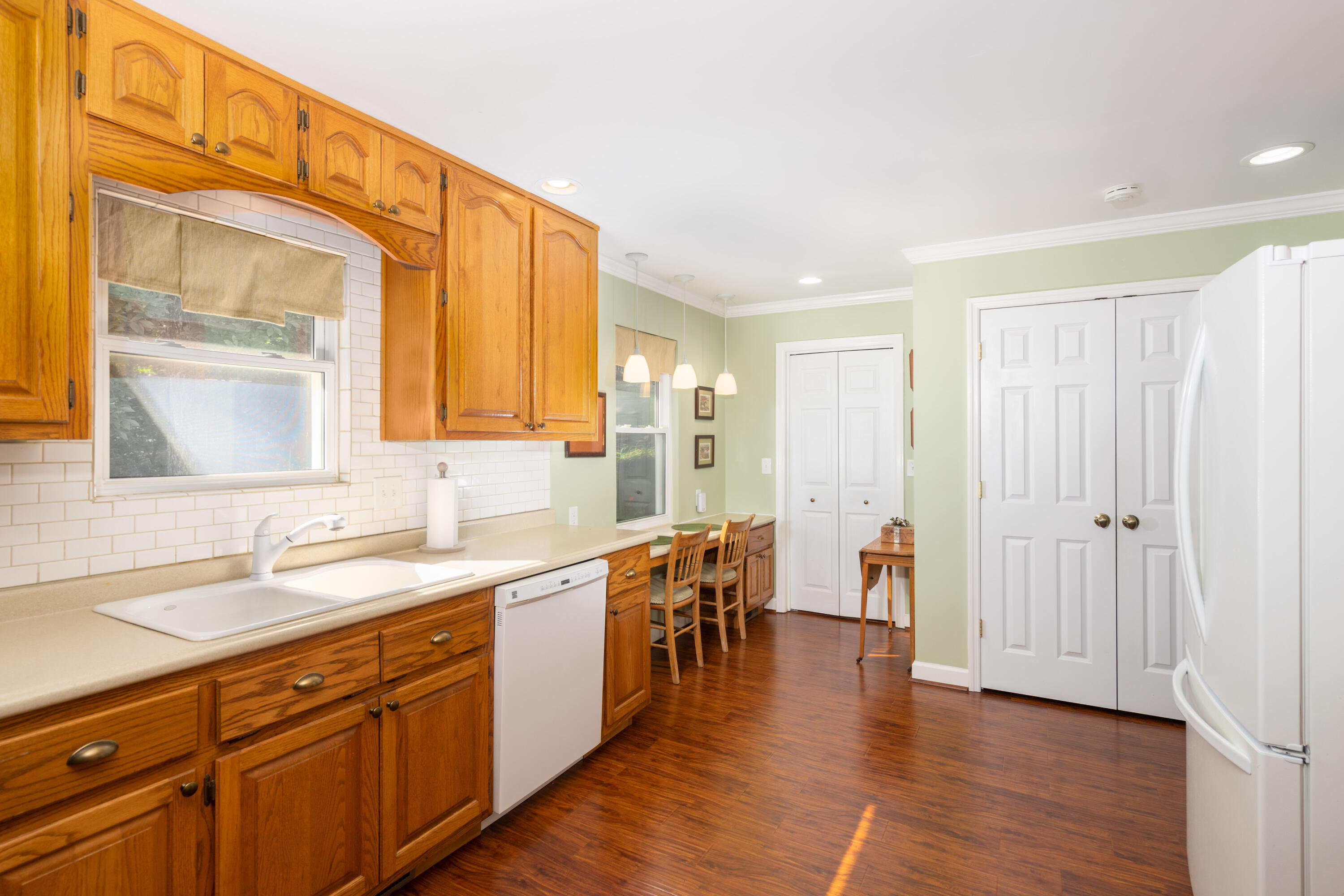 4729 North Forest Road Hixson, TN 37343 - Photo 5 of 41 Kitchen