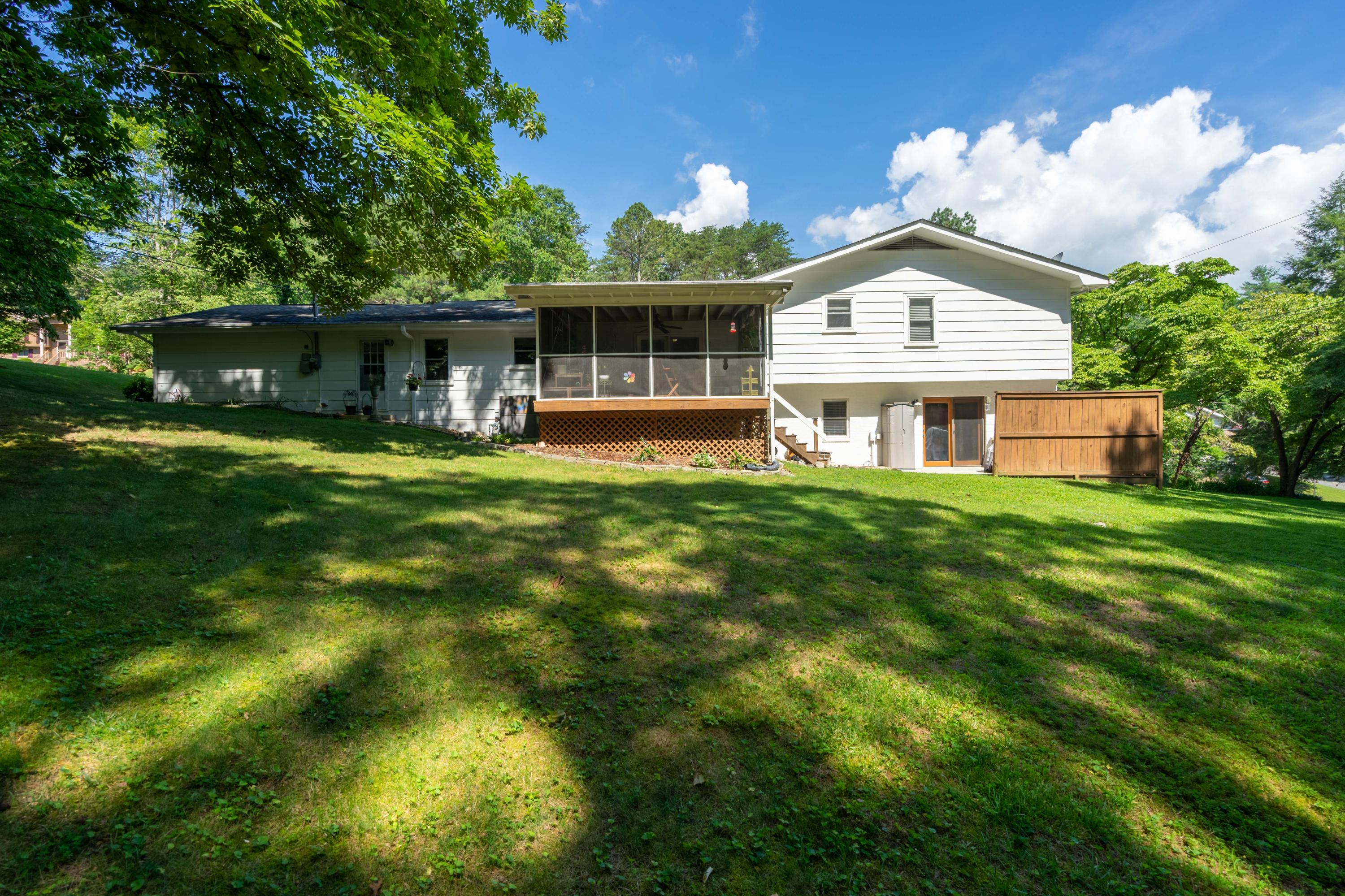4729 North Forest Road Hixson, TN 37343 - Photo 8 of 41 Back View