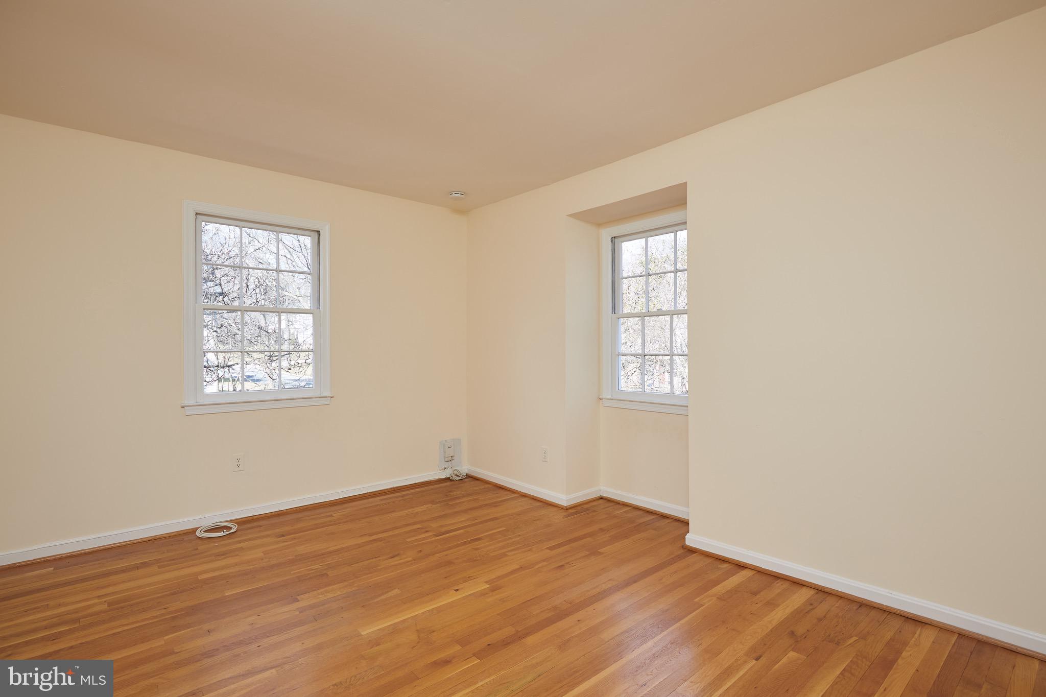 1534 Arbor View Road Silver Spring, MD 20902 - Photo 20 of 30 Bedroom #3
