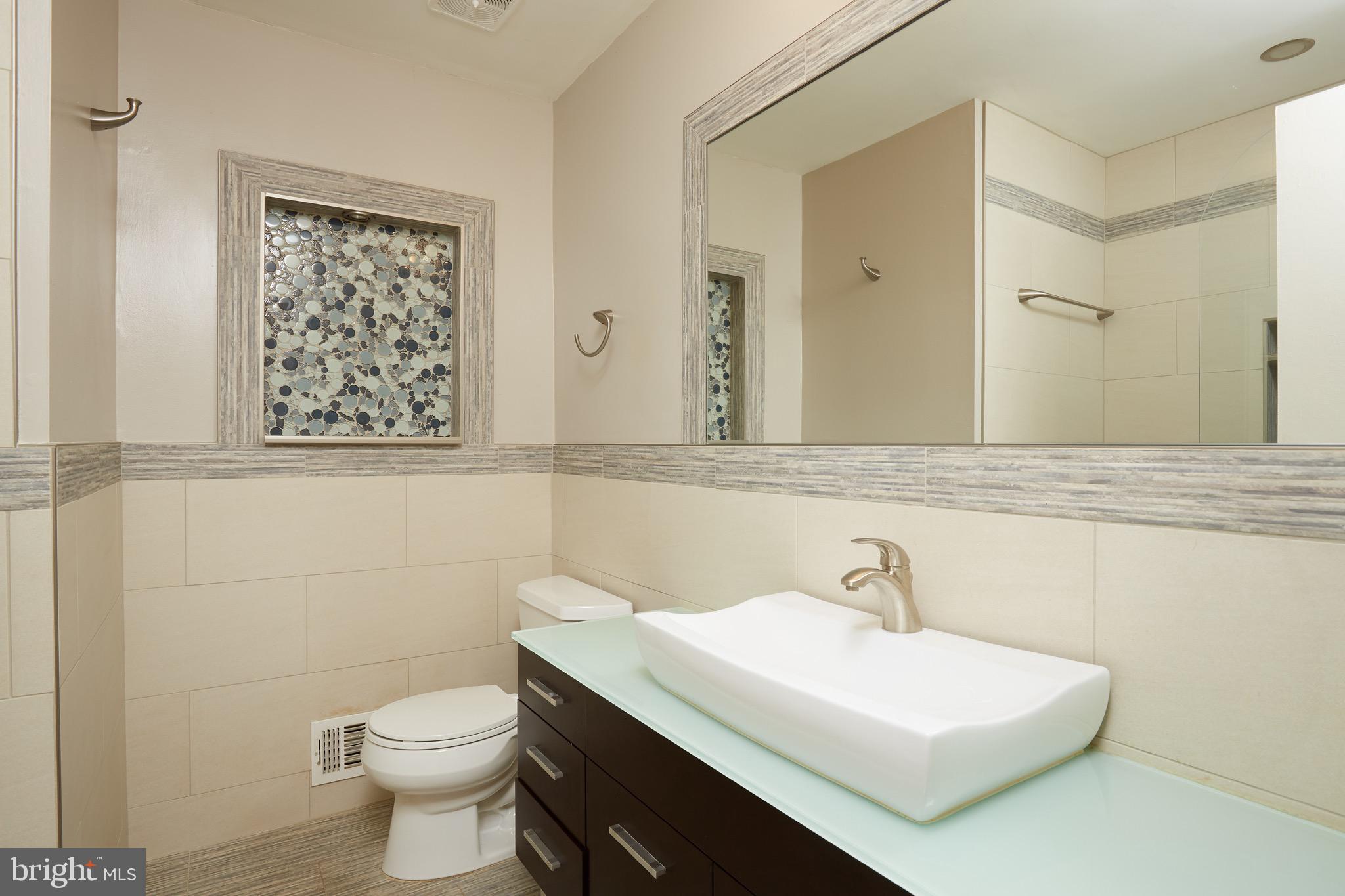 1534 Arbor View Road Silver Spring, MD 20902 - Photo 23 of 30 Beautifully Updated Full Bath