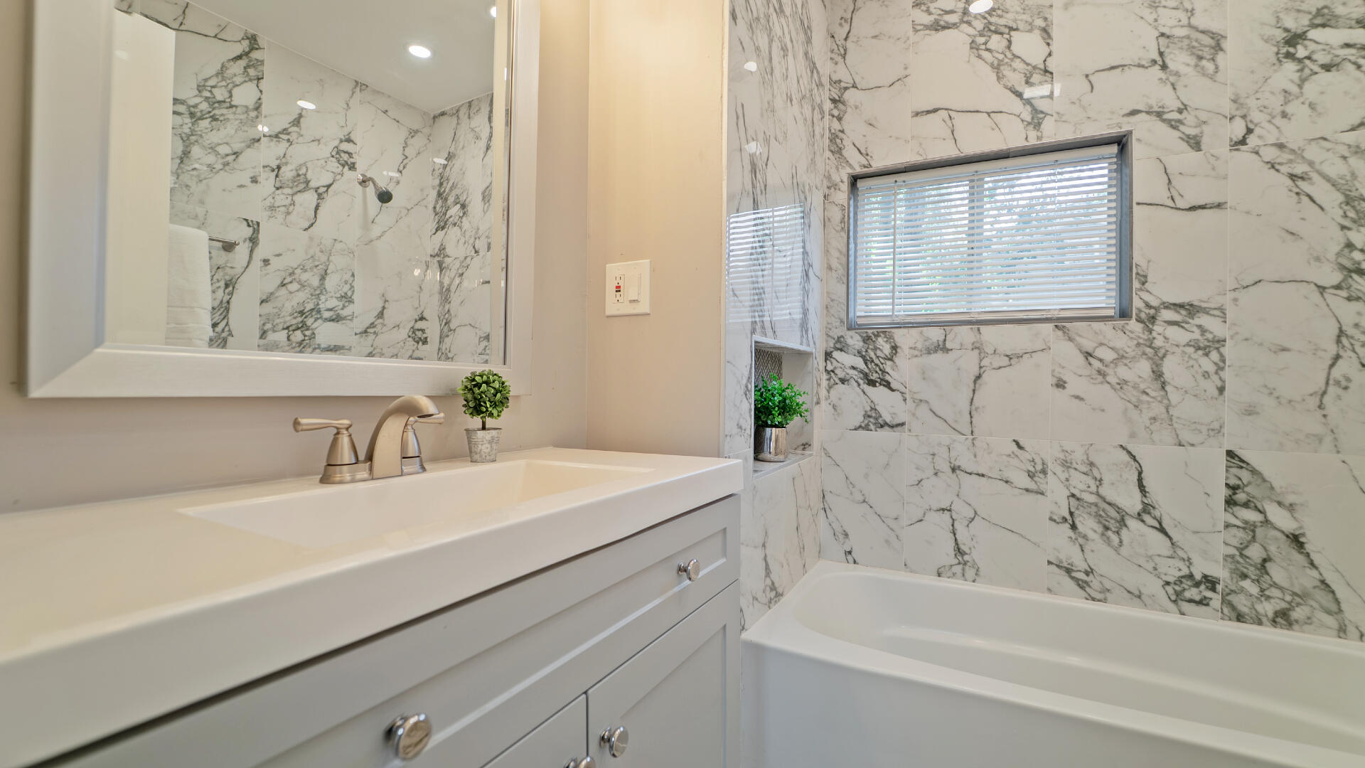 845 Floyd Street Gary, IN 46403 - Photo 14 of 27 1920x1080