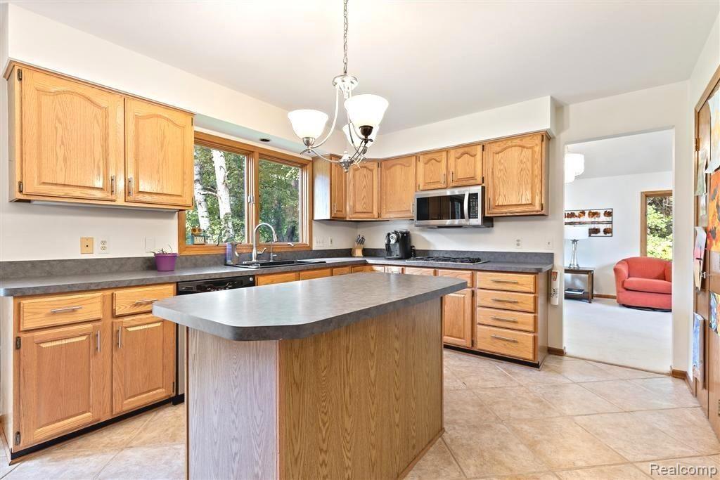 5386 Ridge Trail North Clarkston, MI 48348 - Photo 14 of 47 5386 Ridge Trl-98.jpg
