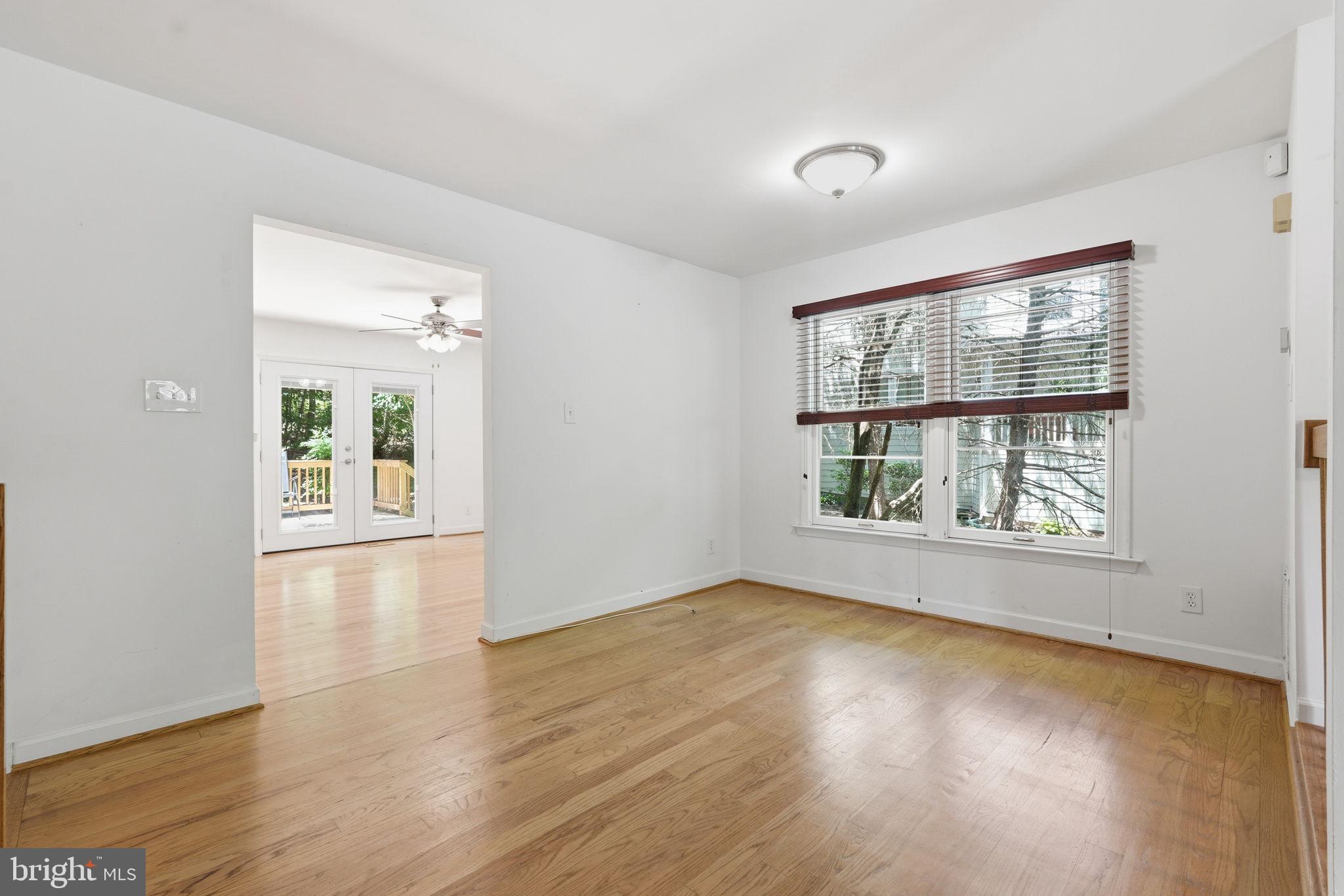 1609 Oak Spring Way Reston, VA 20190 - Photo 8 of 50