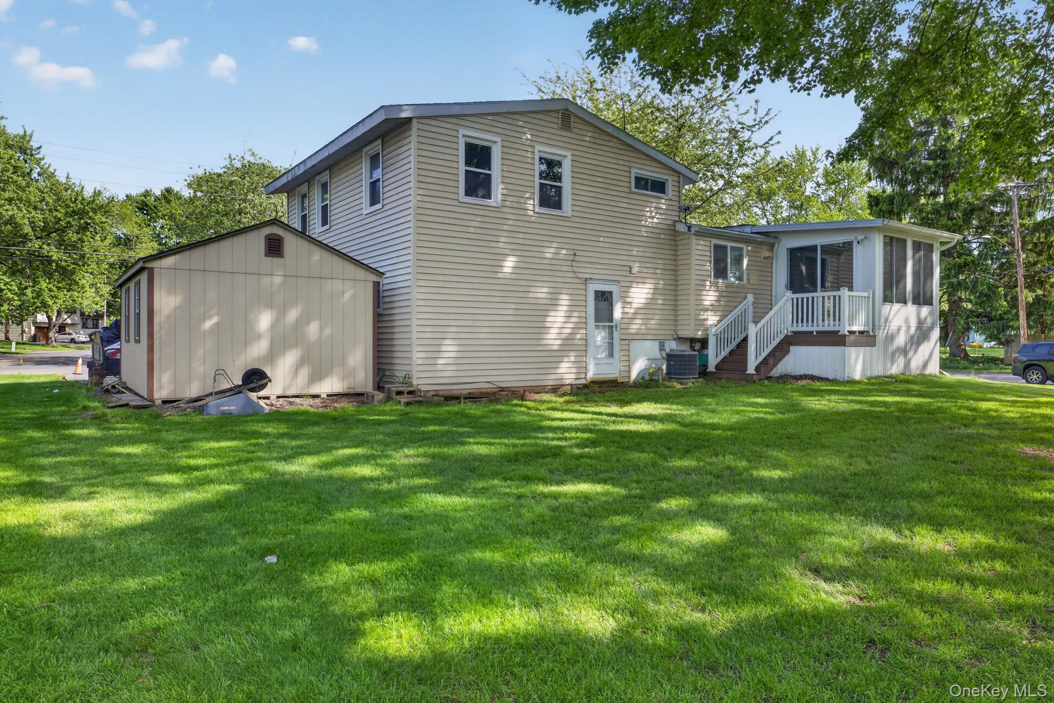 39 Blueberry Road Liverpool, NY 13090 - Photo 23 of 25