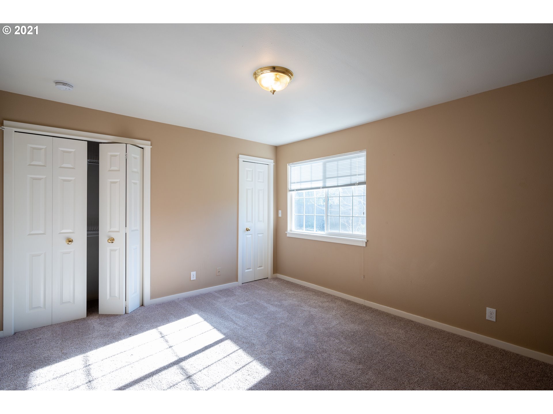 1273 Debrick Road Eugene, OR 97401 - Photo 13 of 21 Gallery Image 13