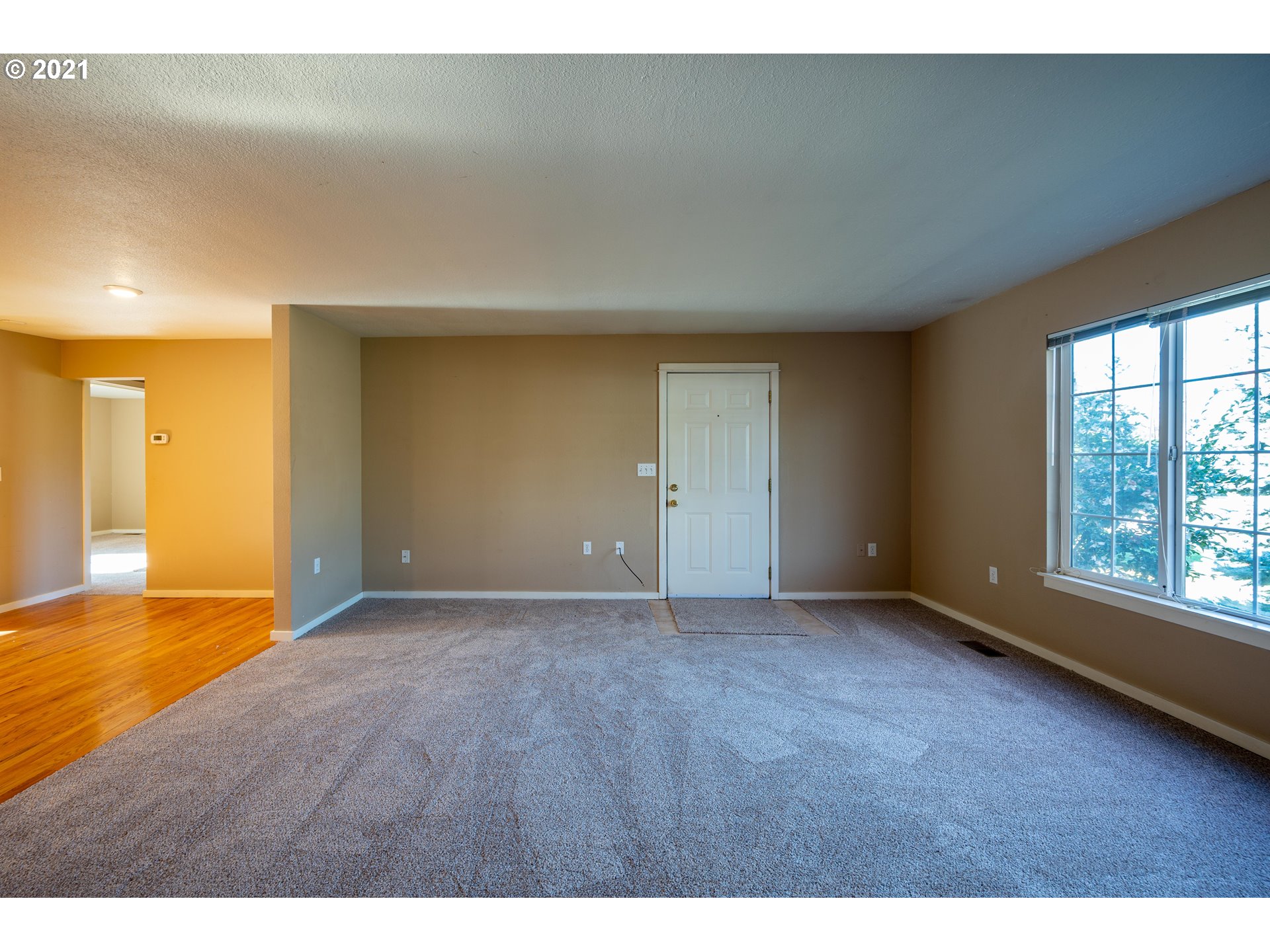 1273 Debrick Road Eugene, OR 97401 - Photo 3 of 21 Gallery Image 3