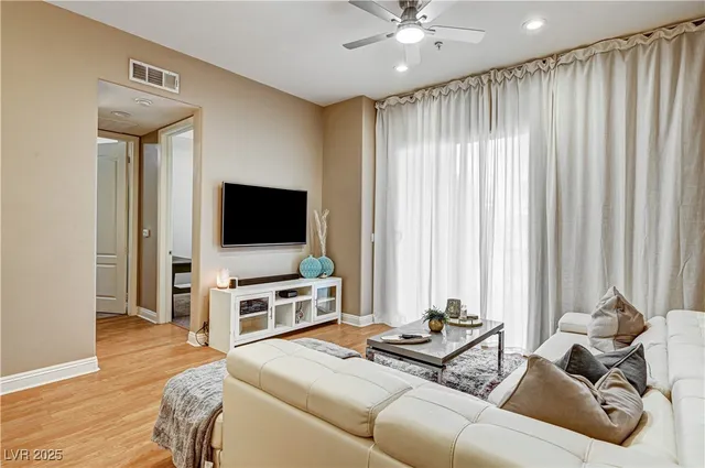 $2,100 | 56 East Serene Avenue, Unit 225, Las Vegas, NV 89123