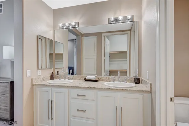 $2,100 | 56 East Serene Avenue, Unit 225, Las Vegas, NV 89123