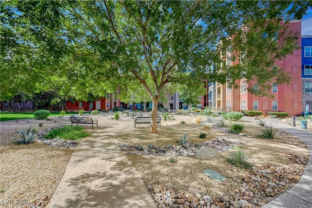 $2,100 | 56 East Serene Avenue, Unit 225, Las Vegas, NV 89123