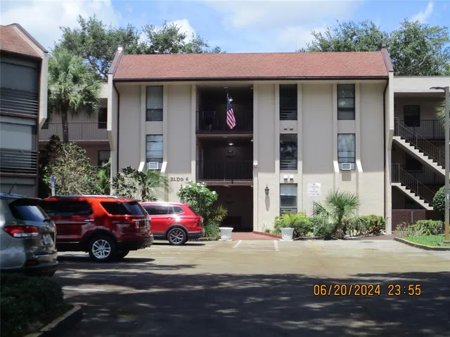 $1,900 | 6751 North University Drive, Unit 207, Tamarac, FL 33321