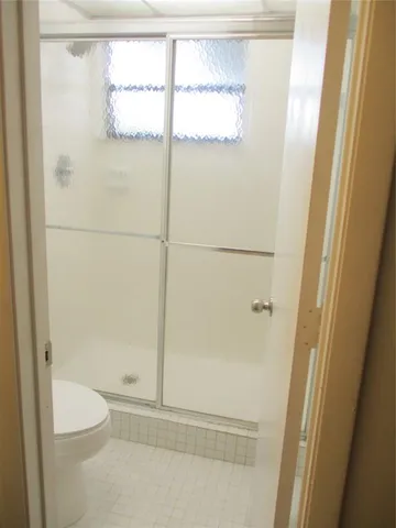 $1,900 | 6751 North University Drive, Unit 207, Tamarac, FL 33321