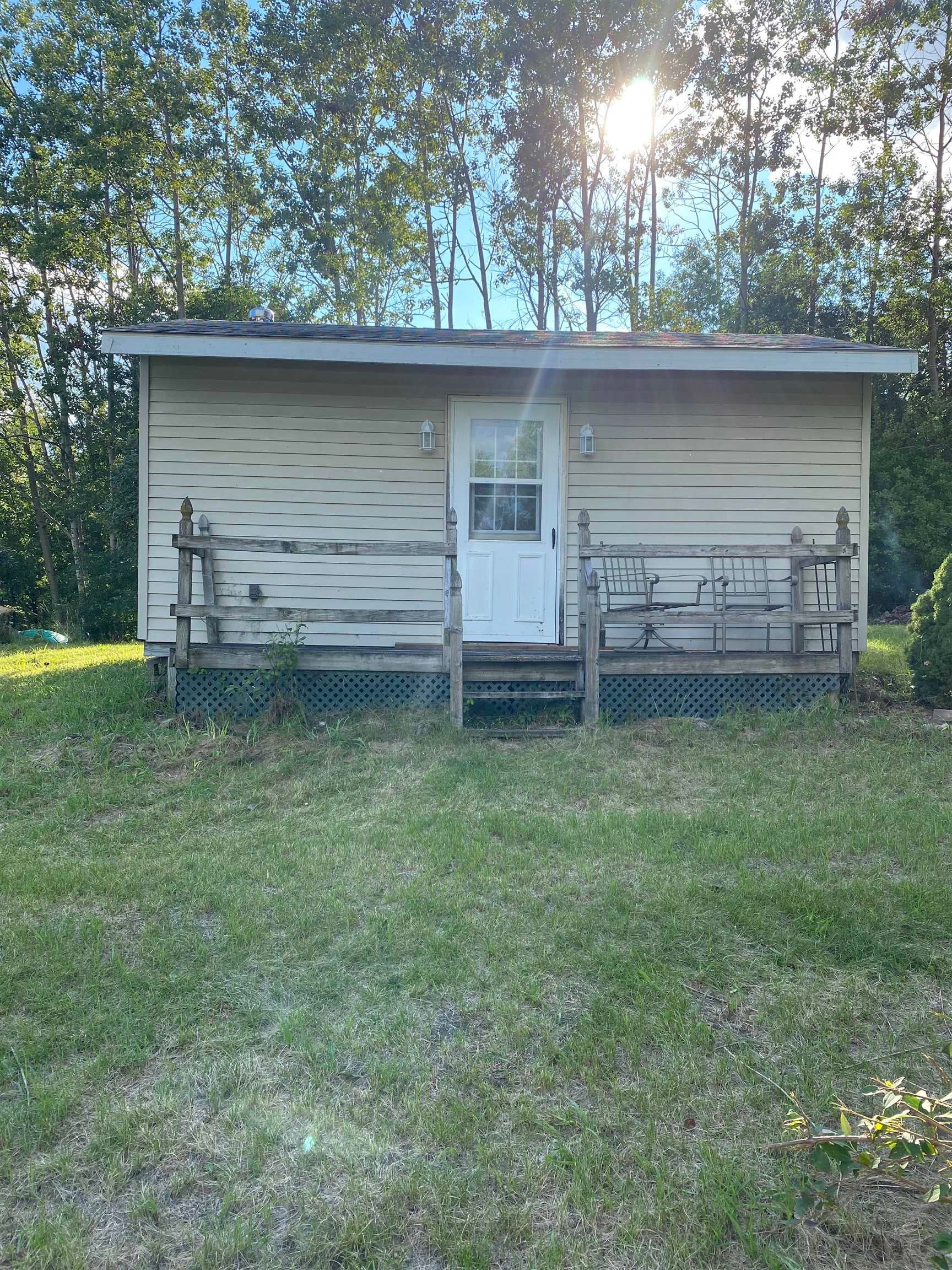 24006 Ridge Road Bernard, IA 52032 - Photo 2 of 16 Gallery Image 2