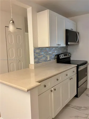 $2,150 | 550 Southwest 2nd Avenue, Unit 1210, Boca Raton, FL 33432