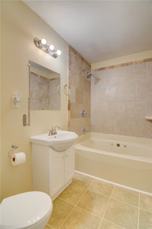 3623 Hummingbird Drive Decatur, IL 62526 - Photo 13 of 23