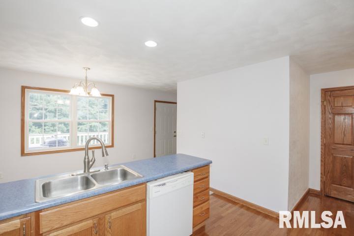 9102 South Powell Road Mapleton, IL 61547 - Photo 14 of 36