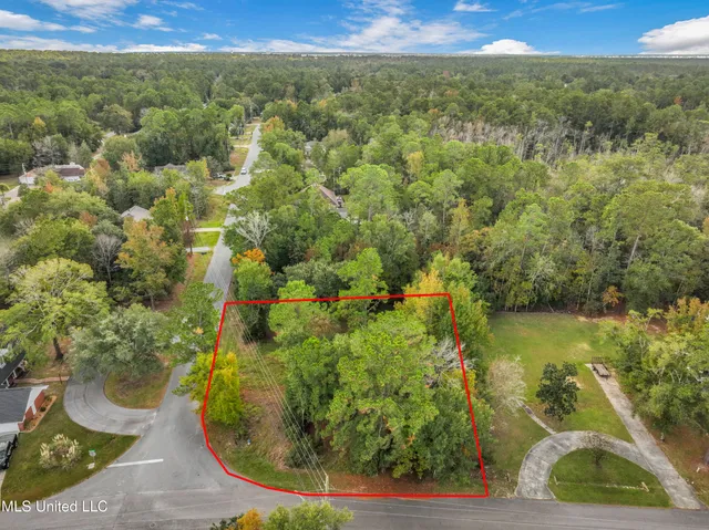 $50,000 | 8372 Maunalani Place, Diamondhead, MS 39525