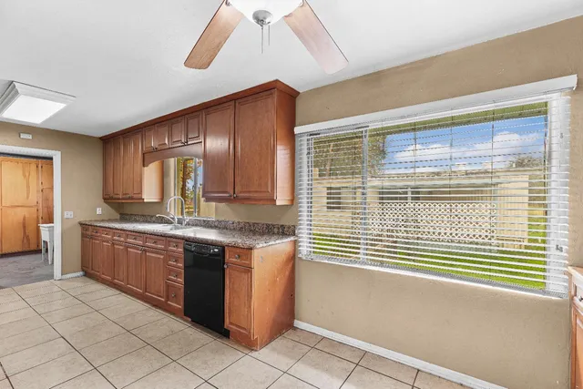 $690,000 | 9688 South Airport Way, Manteca, CA 95336