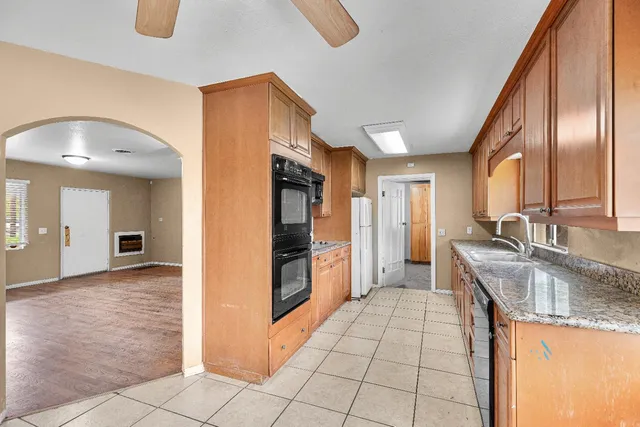 $690,000 | 9688 South Airport Way, Manteca, CA 95336