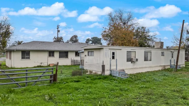 $690,000 | 9688 South Airport Way, Manteca, CA 95336