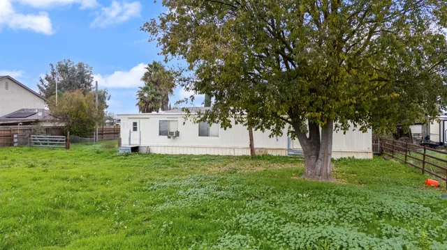 $690,000 | 9688 South Airport Way, Manteca, CA 95336