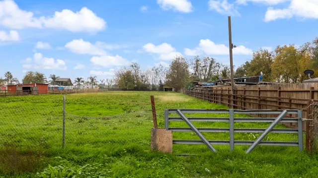 $690,000 | 9688 South Airport Way, Manteca, CA 95336