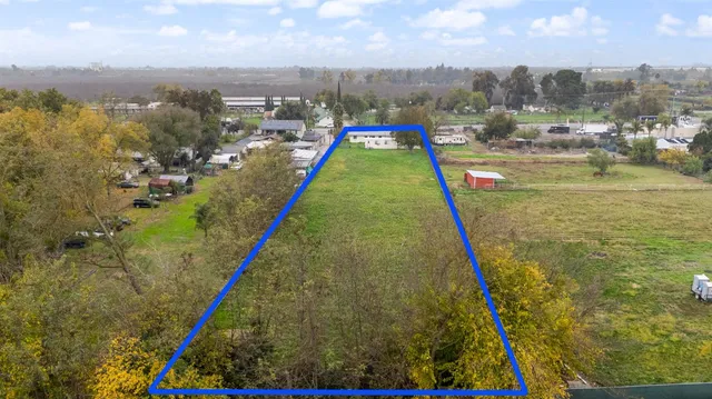 $690,000 | 9688 South Airport Way, Manteca, CA 95336