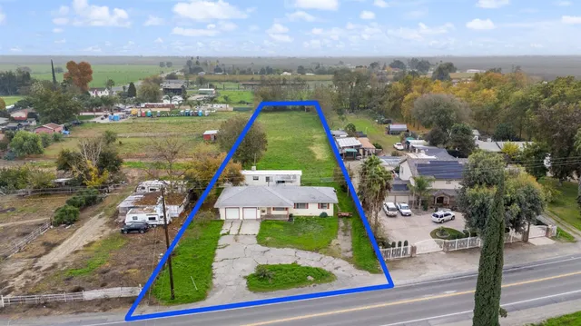 $690,000 | 9688 South Airport Way, Manteca, CA 95336