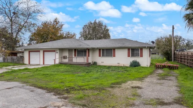 $690,000 | 9688 South Airport Way, Manteca, CA 95336