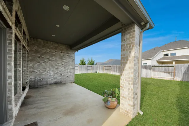 $365,000 | 19414 Trotter Cp Trail, Tomball, TX 77377