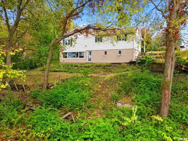 $139,900 | 7 Sycamore Bay Road, Lacon, IL 61540