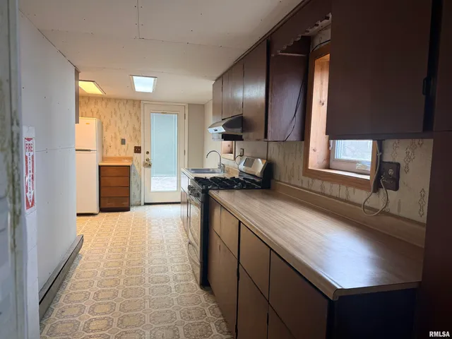 $145,000 | 7 Sycamore Bay Road, Lacon, IL 61540