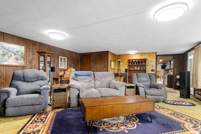 $139,900 | 7 Sycamore Bay Road, Lacon, IL 61540