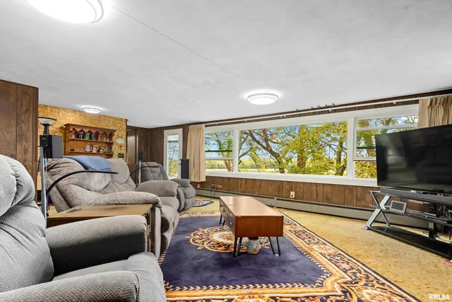 $139,900 | 7 Sycamore Bay Road, Lacon, IL 61540