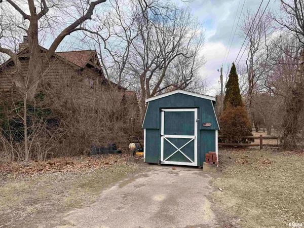 $145,000 | 7 Sycamore Bay Road, Lacon, IL 61540