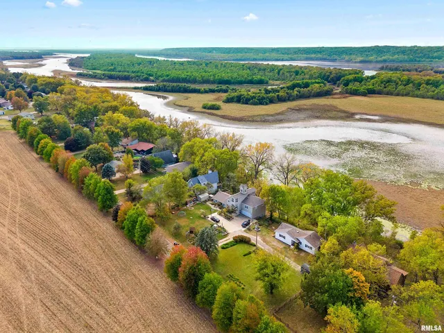 $139,900 | 7 Sycamore Bay Road, Lacon, IL 61540