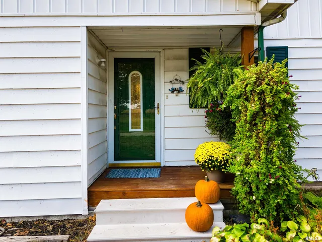 $139,900 | 7 Sycamore Bay Road, Lacon, IL 61540