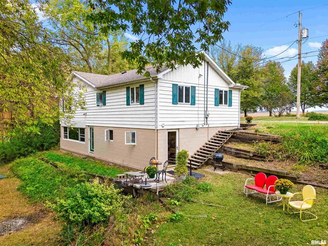 $139,900 | 7 Sycamore Bay Road, Lacon, IL 61540