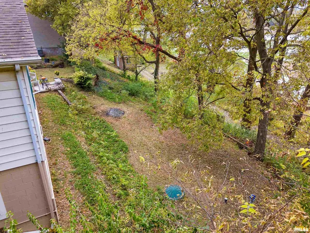 $139,900 | 7 Sycamore Bay Road, Lacon, IL 61540