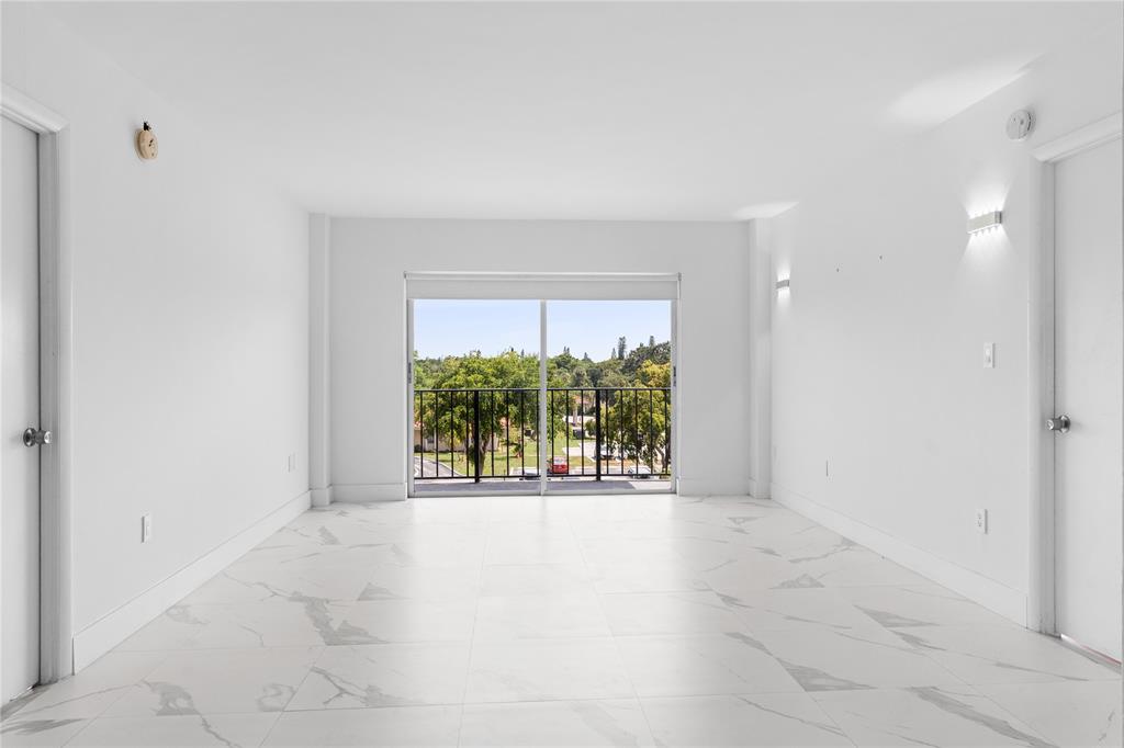 4164 Inverrary Drive, Unit 412 Lauderhill, FL 33319 - Photo 4 of 23