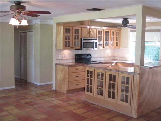 370 Northeast 23rd Way Boca Raton, FL 33431 - Photo 5 of 13 Additional Photo