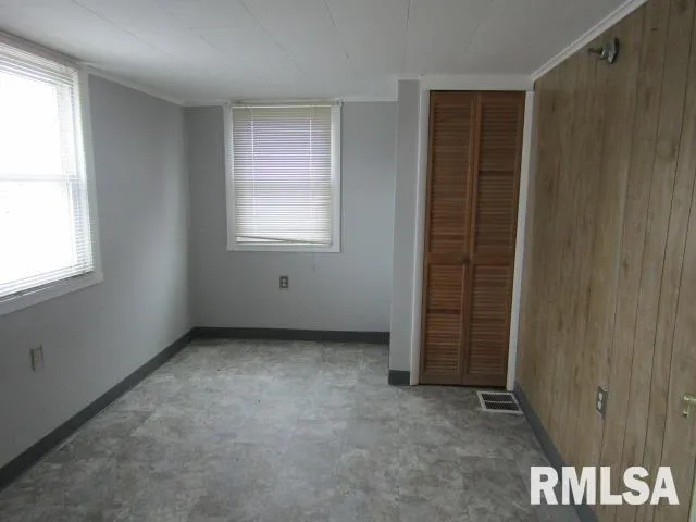 $96,300 | 602 4th Street, Rosiclare, IL 62982