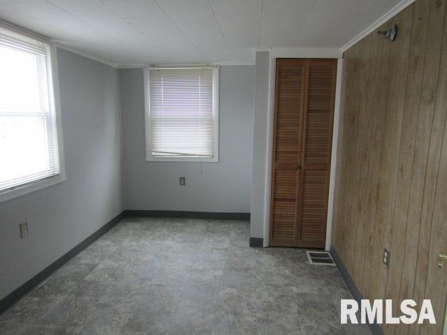 602 4th Street Rosiclare, IL 62982 - Photo 18 of 37