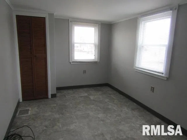 $96,300 | 602 4th Street, Rosiclare, IL 62982