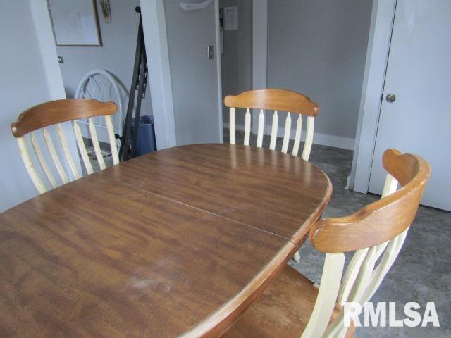 602 4th Street Rosiclare, IL 62982 - Photo 10 of 37