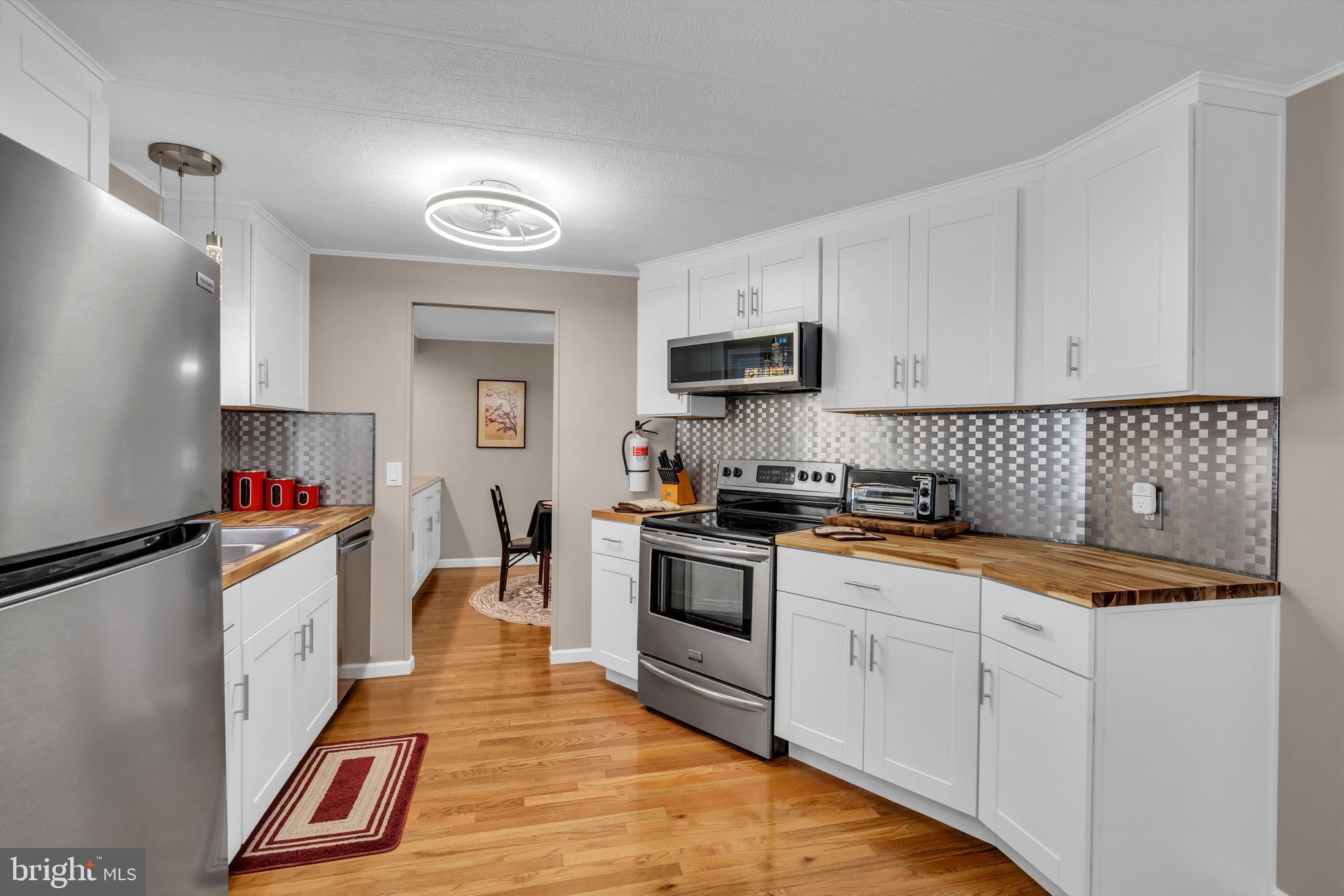 166 Mockingbird Way Whiting, NJ 08759 - Photo 12 of 27